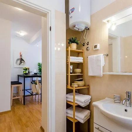 דירה Private Garden דוברובניק