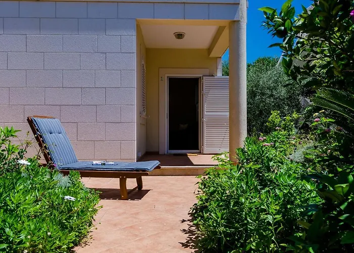 Private Garden Appartement *
